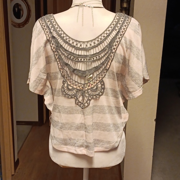 FRESH BREWED PINK AND GRAY STRIPED FLORAL GLITTER TOP - Picture 3 of 6